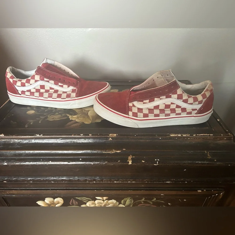 Used Vans - Picture 2 of 4